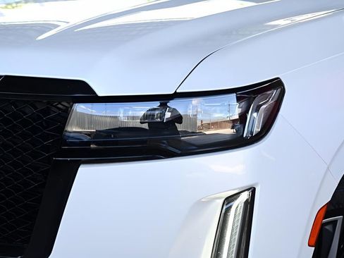 Used 2021 Cadillac Escalade Sport image 4