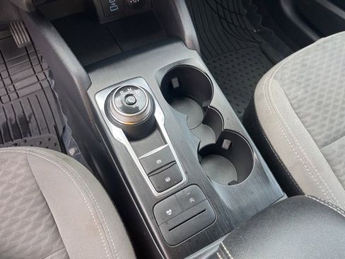 Used 2022 Ford Escape SE w/ Cold Weather Package image 30