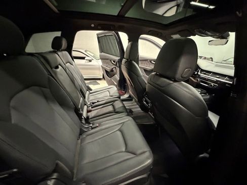 Used 2019 Audi Q7 3.0T Prestige w/ Prestige Package AWD/4WD image 37