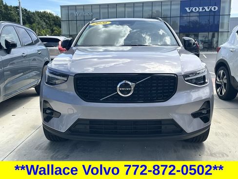 Used 2026 Volvo XC40 B5 Plus AWD/4WD image 2