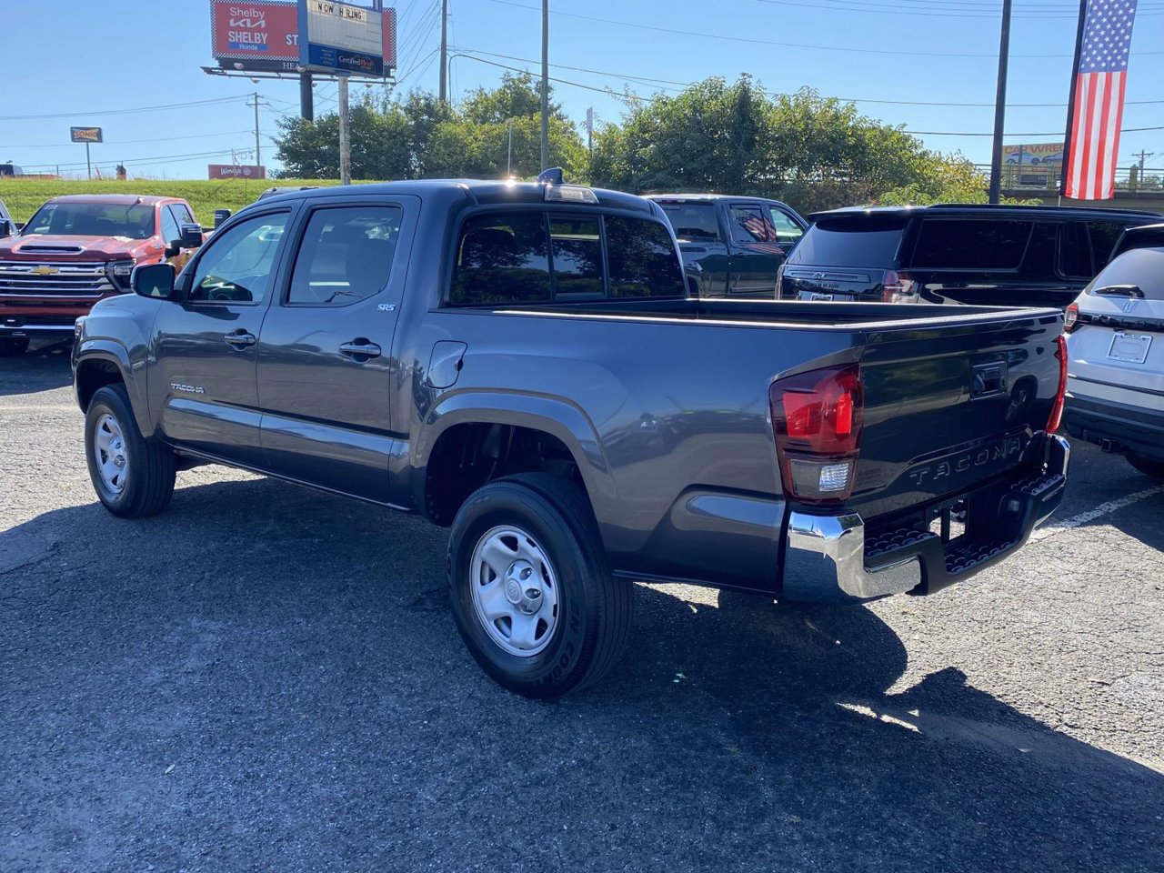 Used 2023 Toyota Tacoma SR5 RWD image 6