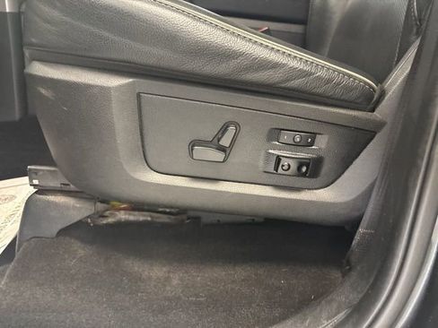 Used 2017 RAM 1500 Limited image 17