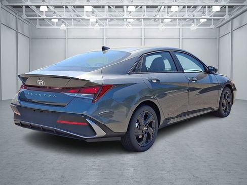 New 2026 Hyundai Elantra Sport FWD image 3