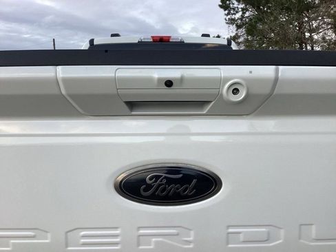 New 2026 Ford F250 Lariat w/ Black Appearance Package AWD/4WD image 13