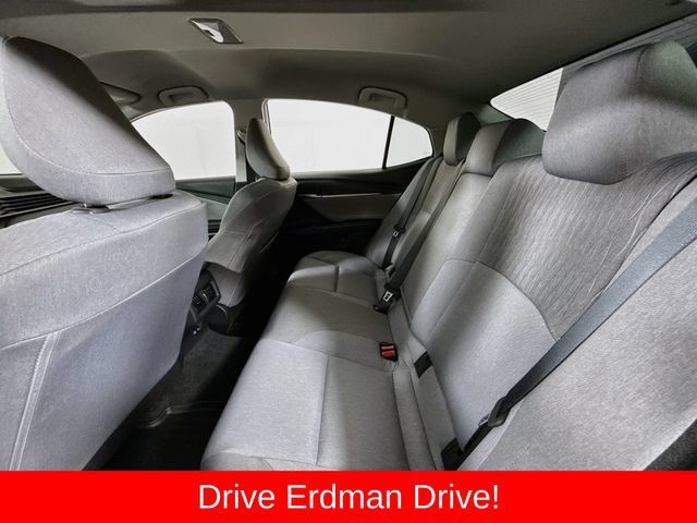 Used 2026 Toyota Camry LE FWD image 9