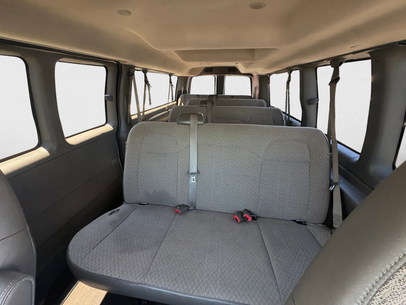 Used 2025 GMC Savana 3500 LT w/ LT Preferred Equipment Group RWD image 19