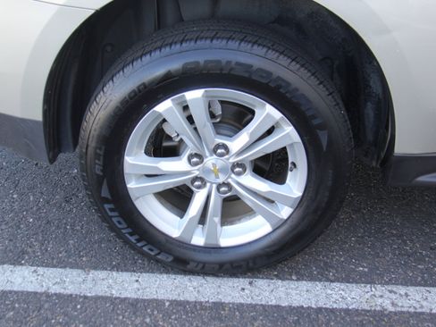 Used 2014 Chevrolet Equinox LS image 30