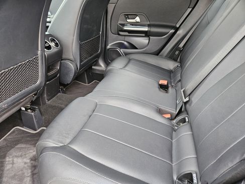 Certified 2021 Mercedes-Benz GLA 250 image 29