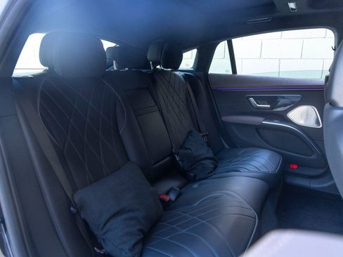 Used 2023 Mercedes-Benz EQS 580 4MATIC Sedan image 23