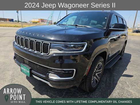 Used 2024 Jeep Wagoneer Series II w/ Flexible Seating Group RWD image 4