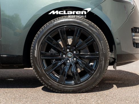 Used 2025 Land Rover Range Rover SE image 21