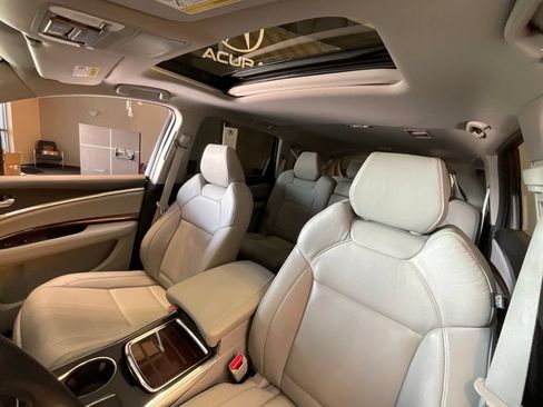 Certified 2017 Acura MDX SH-AWD w/ Technology Package image 11