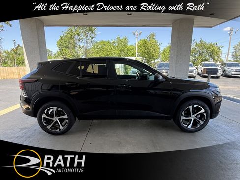 Used 2025 Chevrolet Trax RS w/ Driver Confidence Package FWD image 10