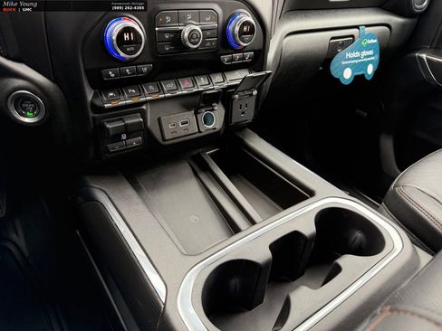Used 2021 GMC Sierra 1500 AT4 w/ AT4 Value Package image 30