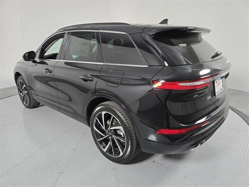 New 2025 Lincoln Corsair Grand Touring w/ Rear Removable Package Tray image 4