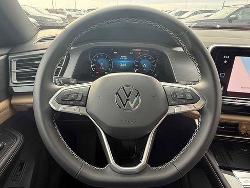 New 2026 Volkswagen Atlas Cross Sport SE image 11