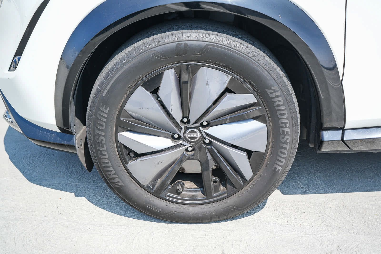 Used 2023 Nissan Ariya FWD image 11