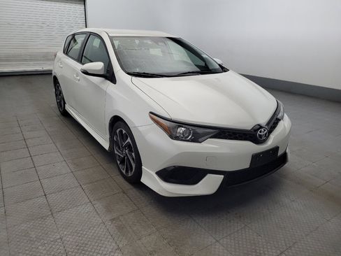 Used 2017 Toyota Corolla iM image 13
