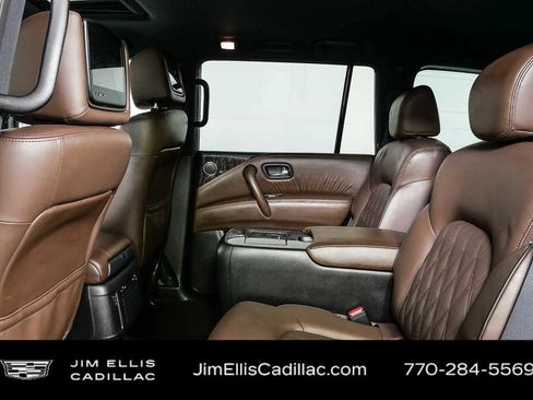 Used 2022 Nissan Armada Platinum w/ Captain's Chairs Package RWD image 18