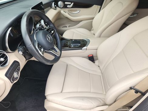 Used 2020 Mercedes-Benz GLC 300 image 13