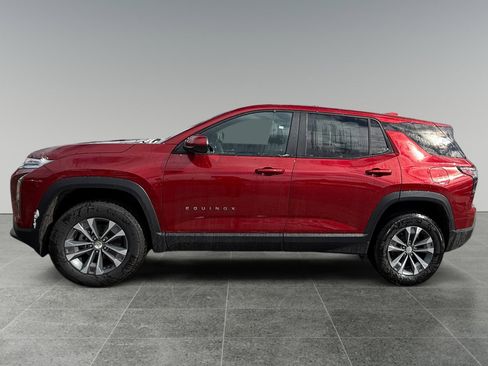 New 2026 Chevrolet Equinox LT image 2