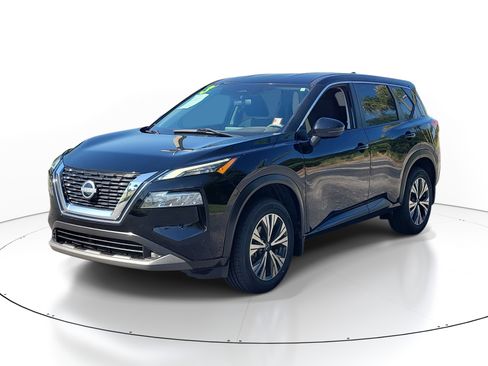 Used 2023 Nissan Rogue SV FWD image 3