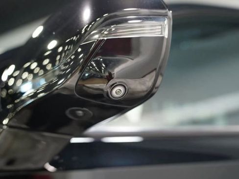 Used 2021 Cadillac Escalade Sport Platinum RWD image 9