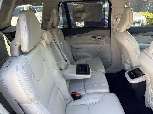 New 2025 Volvo XC90 B6 Ultra image 16