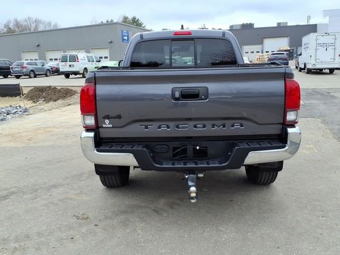 Used 2021 Toyota Tacoma SR5 w/ SR5 Appearance Package (SM) AWD/4WD image 6