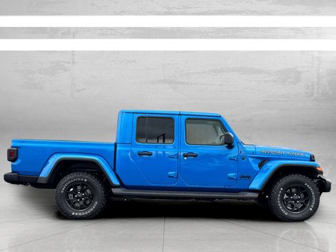 New 2025 Jeep Gladiator High Tide image 4