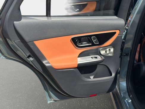 New 2026 Mercedes-Benz GLC 300 image 12