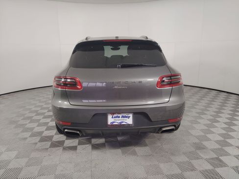Used 2018 Porsche Macan image 10