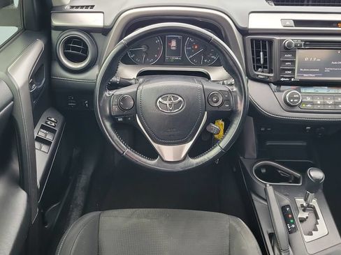 Used 2016 Toyota RAV4 XLE FWD image 12