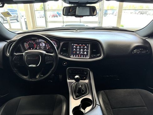 Used 2018 Dodge Challenger R/T Plus RWD image 21