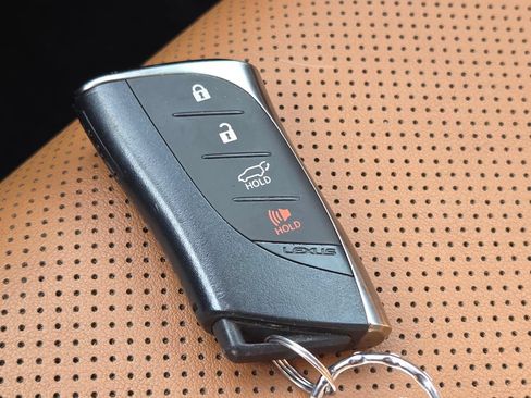 Used 2020 Lexus UX 250h w/ Premium Package AWD/4WD image 37