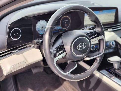 Used 2022 Hyundai Elantra Limited image 20