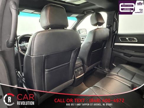 Used 2016 Ford Explorer XLT w/ Equipment Group 202A image 49
