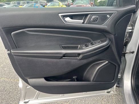 Used 2024 Ford Edge SEL image 25