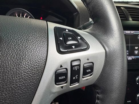 Used 2014 Ford Explorer XLT w/ Equipment Group 202A image 28