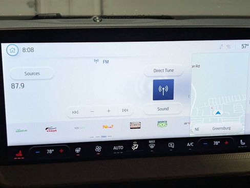 Used 2025 Ford Maverick Lariat w/ 4K Tow Package AWD/4WD image 23
