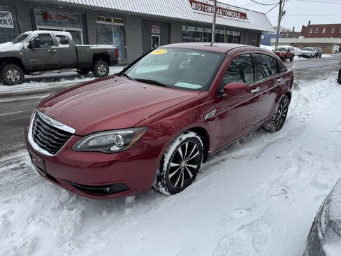 Used 2012 Chrysler 200 S image 1