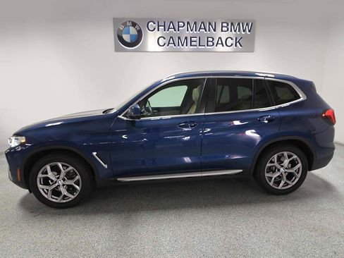Used 2024 BMW X3 xDrive30i w/ Premium Package image 3