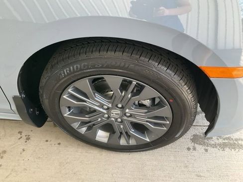 New 2026 Honda Odyssey Touring image 31