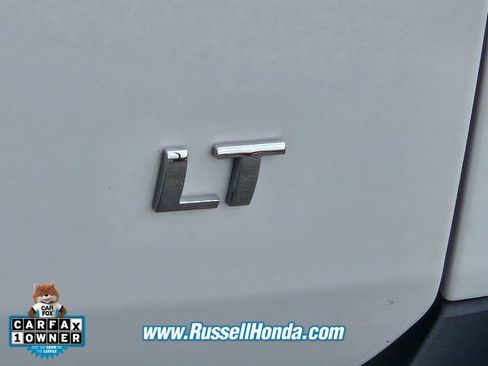 Used 2023 Chevrolet Traverse LT FWD image 11