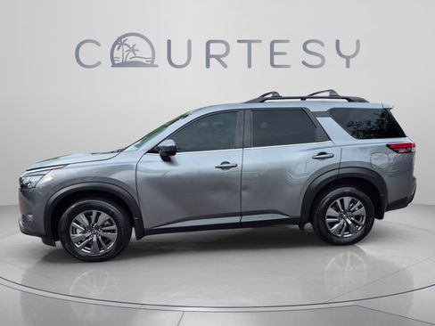 Certified 2024 Nissan Pathfinder SV w/ Cargo Package FWD image 2