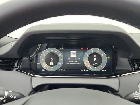 New 2025 Land Rover Range Rover Evoque S image 23