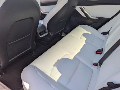 Used 2020 Tesla Model 3 Performance image 22