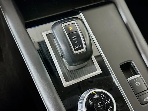 Used 2024 Mitsubishi Outlander SE AWD/4WD image 24
