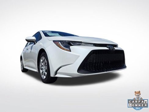 Used 2022 Toyota Corolla LE FWD image 45