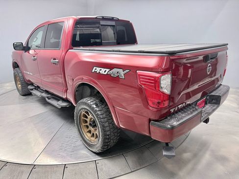 Used 2019 Nissan Titan PRO-4X image 7